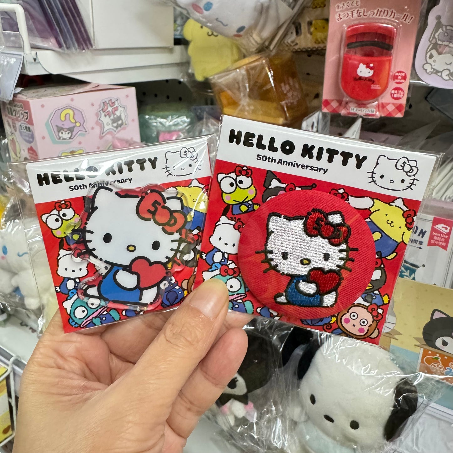 Hello Kitty 50週年 磁石+襟章