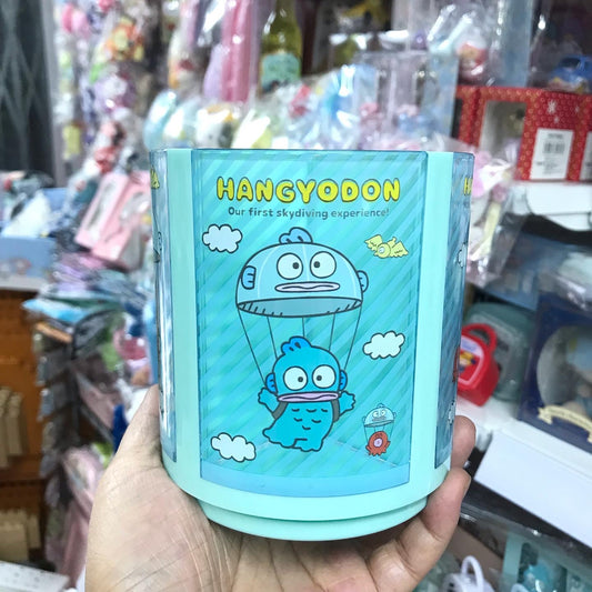 Hangyodon 旋轉筆筒